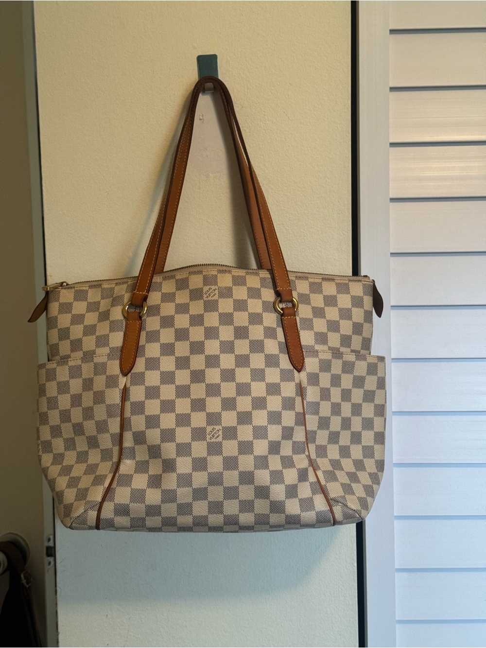 ✴️✴️✴️ Louis Vuitton’s Classic Totally GM. ✴️✴️✴️